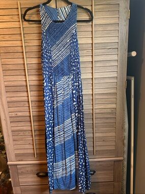 Blue Patterned Sleeveless Maxi Dress